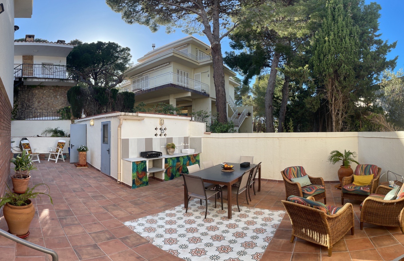 Apartamento con aire acondicionado   3 min a pie de la playa