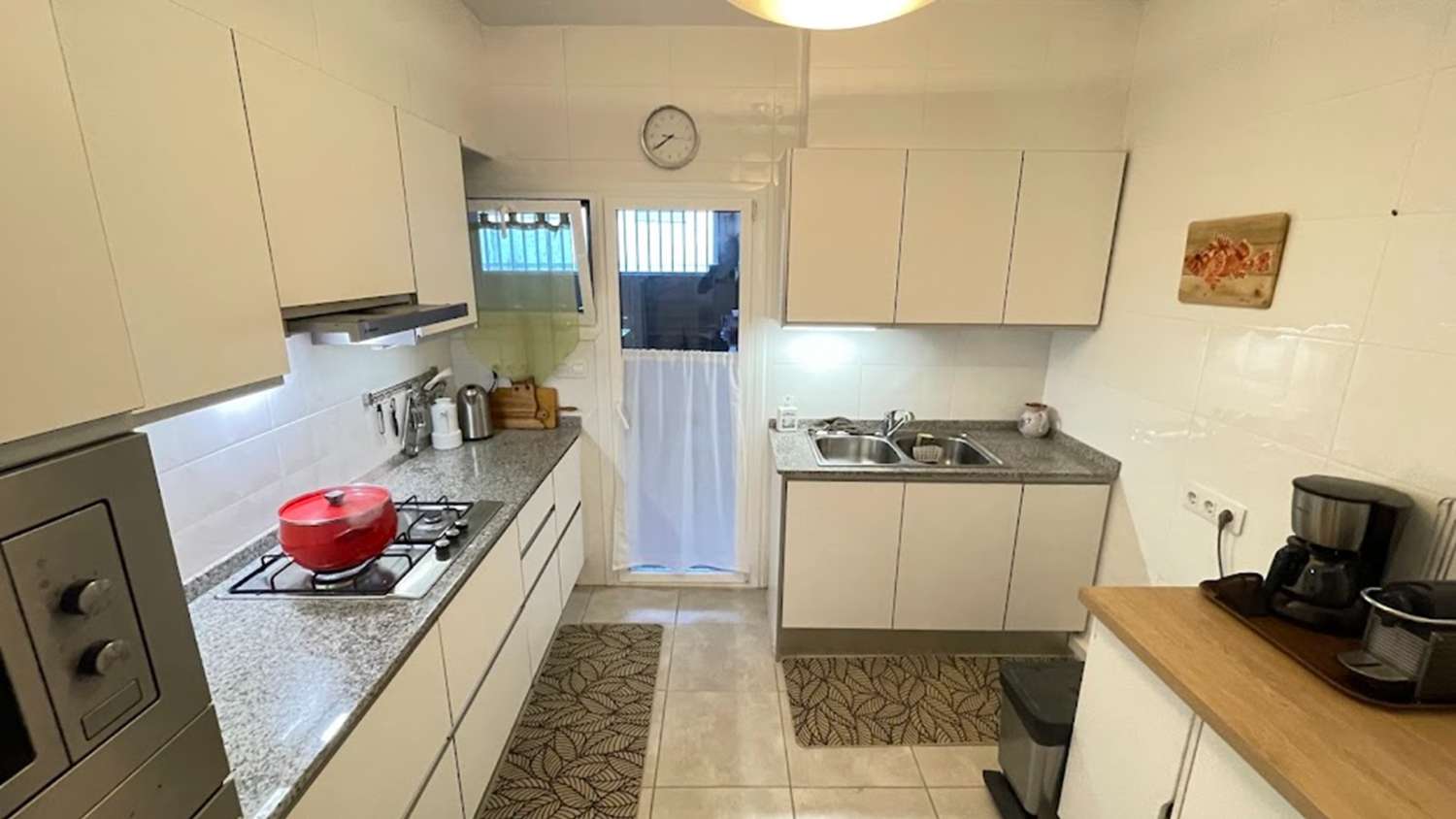 Apartamento con aire acondicionado   3 min a pie de la playa